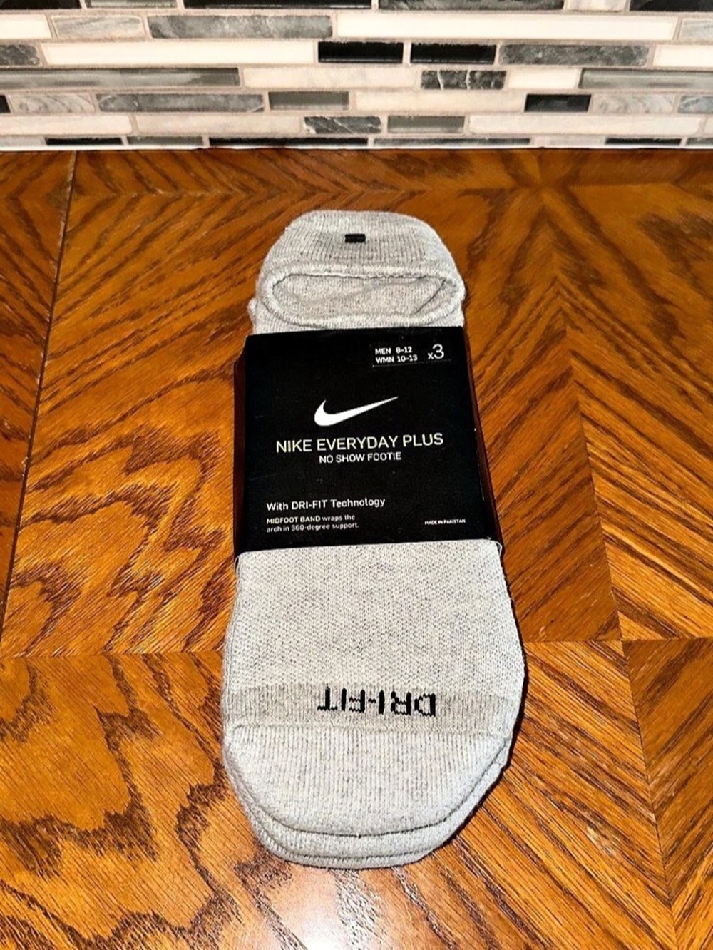 NWT Nike Everyday Plus Cushioned No Show Footie Socks 3 Pack Gray Large